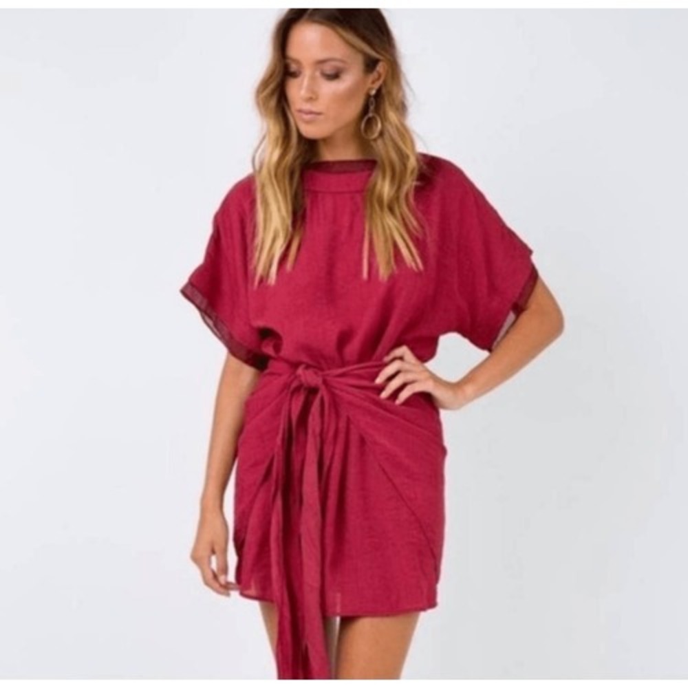 3 / $30‎ Princess Polly Wrap Dress 4 Burgundy Red Shimmer Short Sleeve